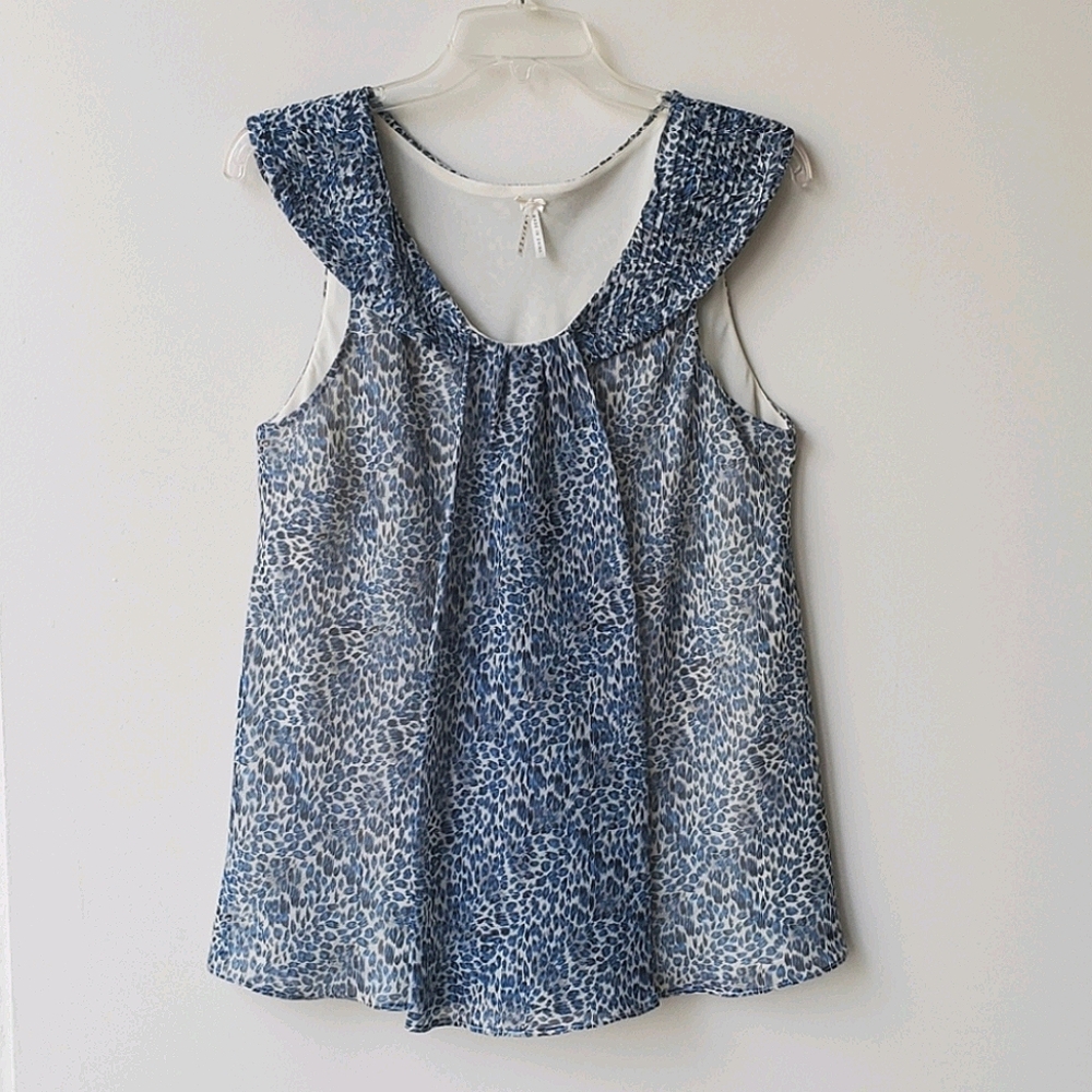 Lapis Sleeveless Flowy Top
